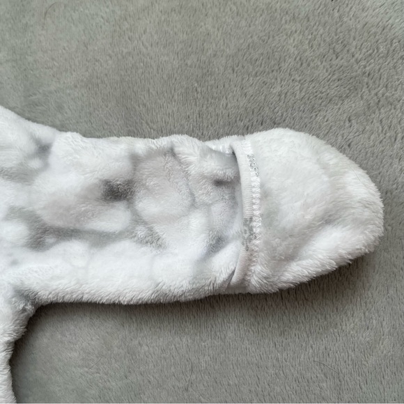Baby Mack Super Soft Gender Neutral Fleece Footed Body Suit White Gray 0-3Month - Picture 4 of 5